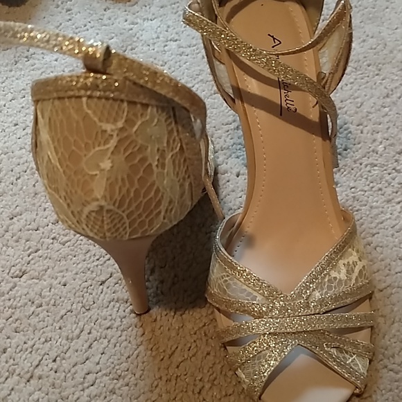 Shoes - Picture 3 of 3